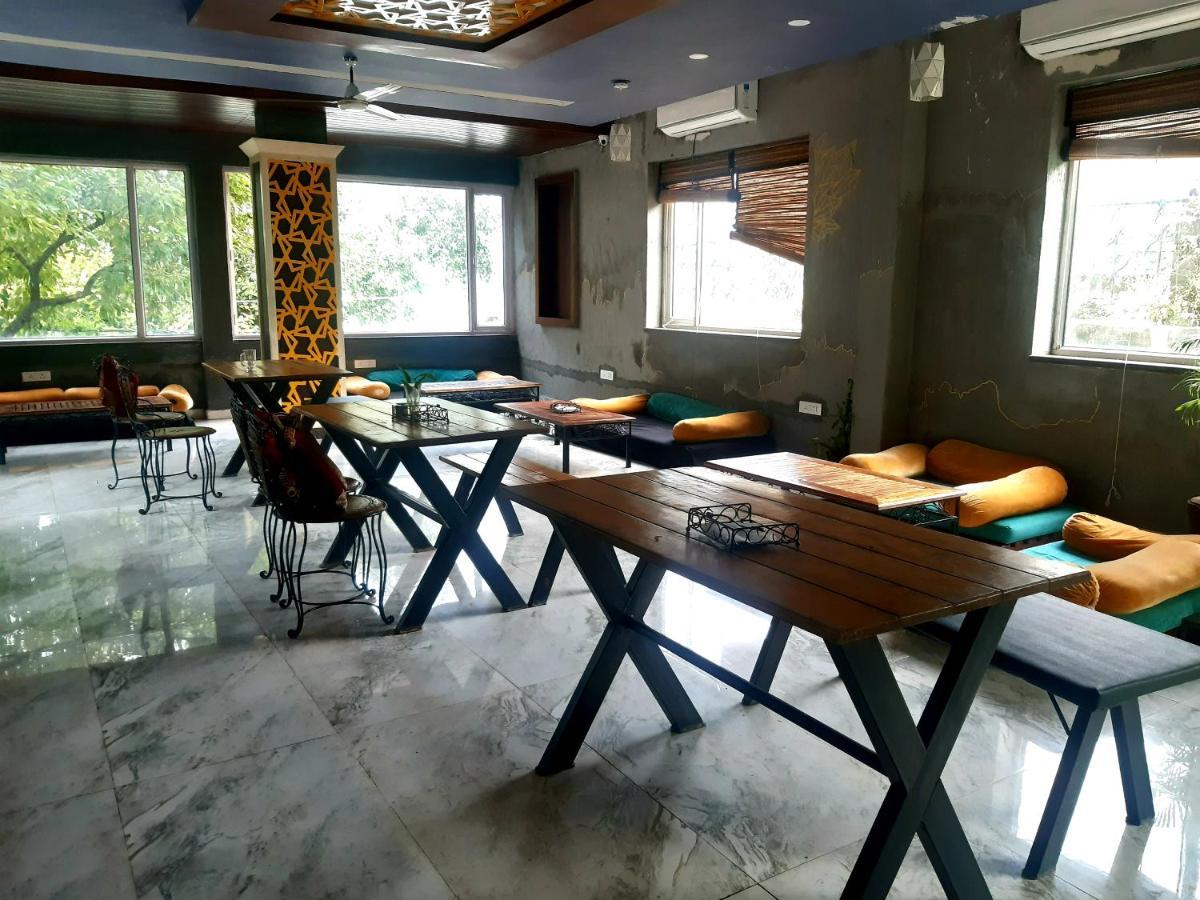 Zostel Rishikesh, Laxman Jhula Hostel Exterior photo