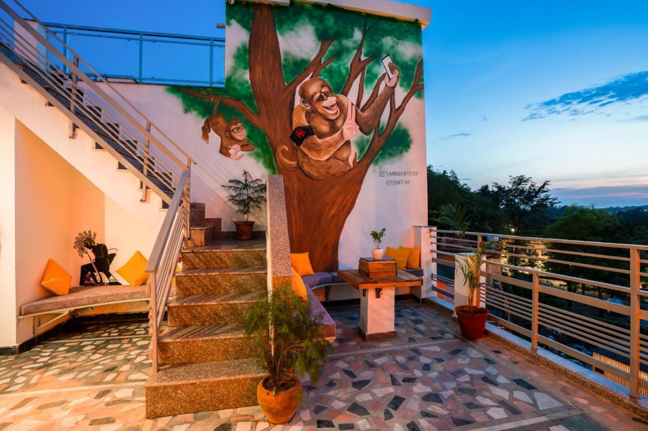 Zostel Rishikesh, Laxman Jhula Hostel Exterior photo